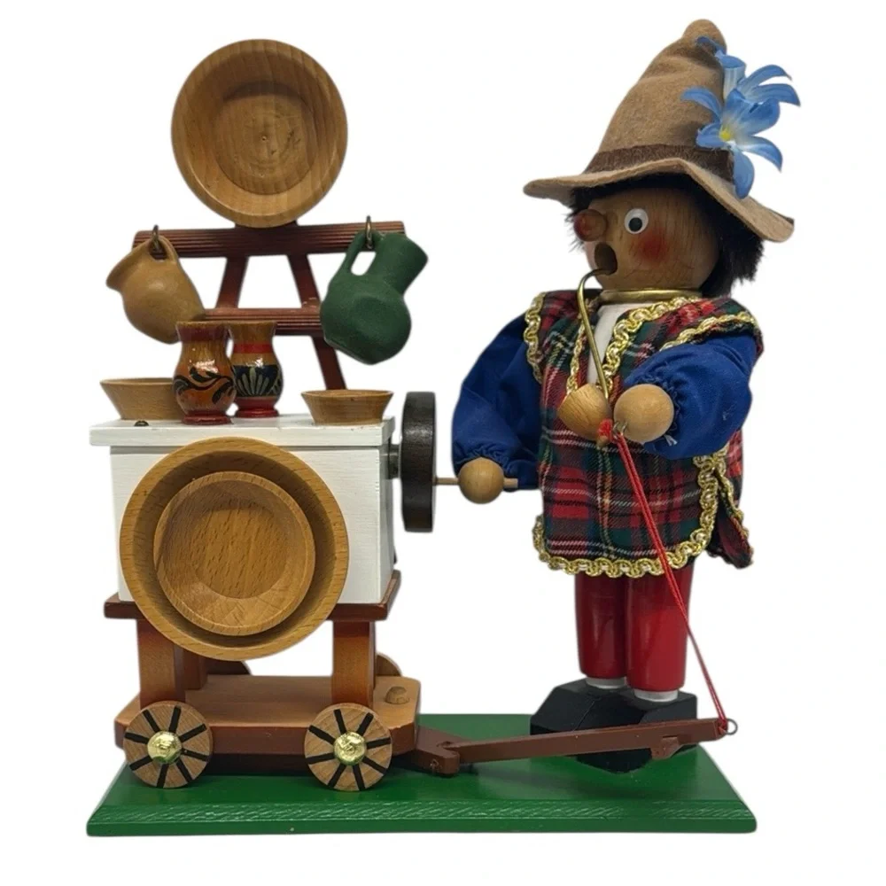 VTG Steinbach Volkskunst SMOKER German Musical Food Pottery Peddler Nutcracker